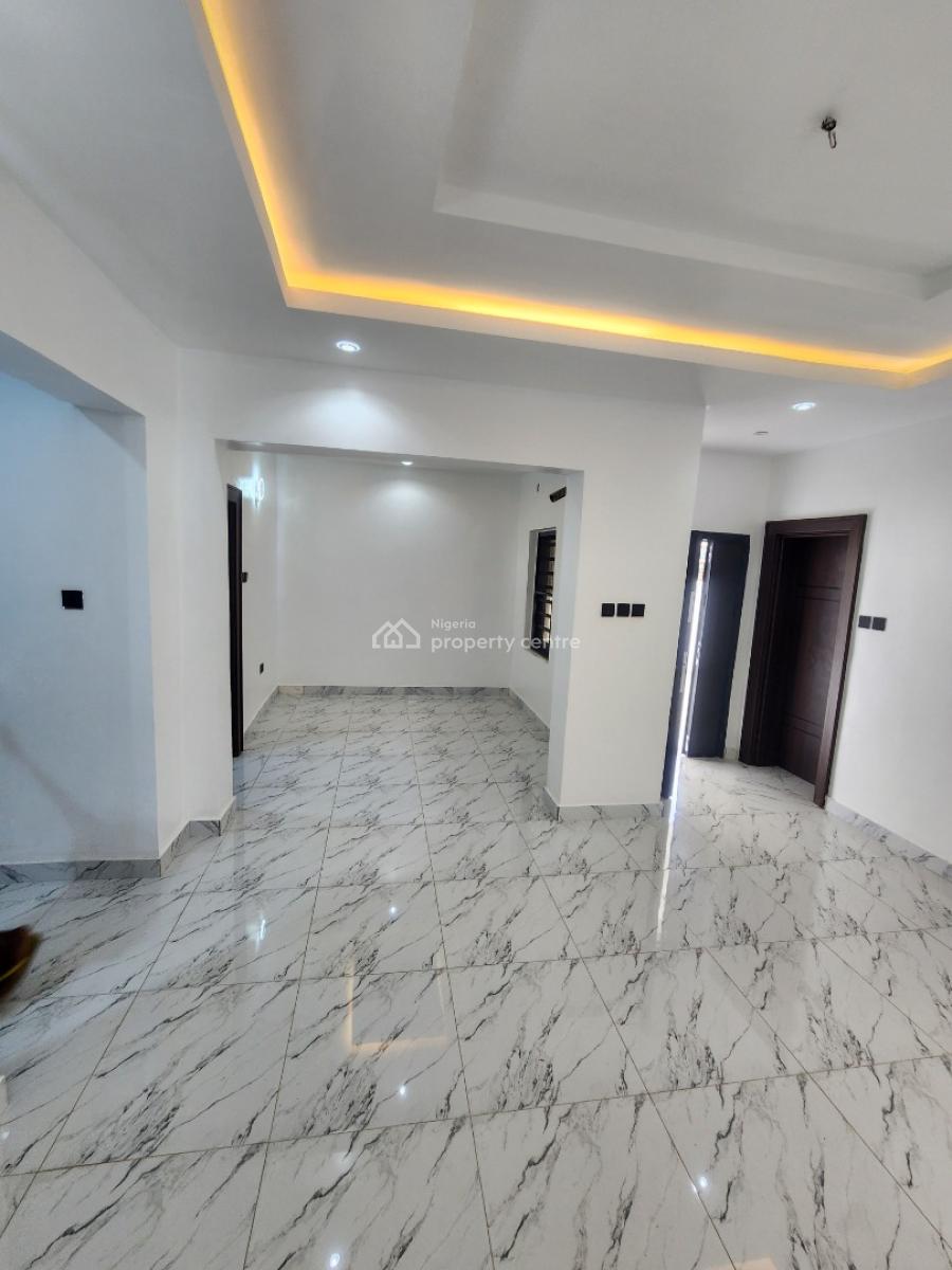 Luxury Two Bedroom Block of Flat, News Engineering, Dawaki, Gwarinpa, Abuja, Flat / Apartment for Rent