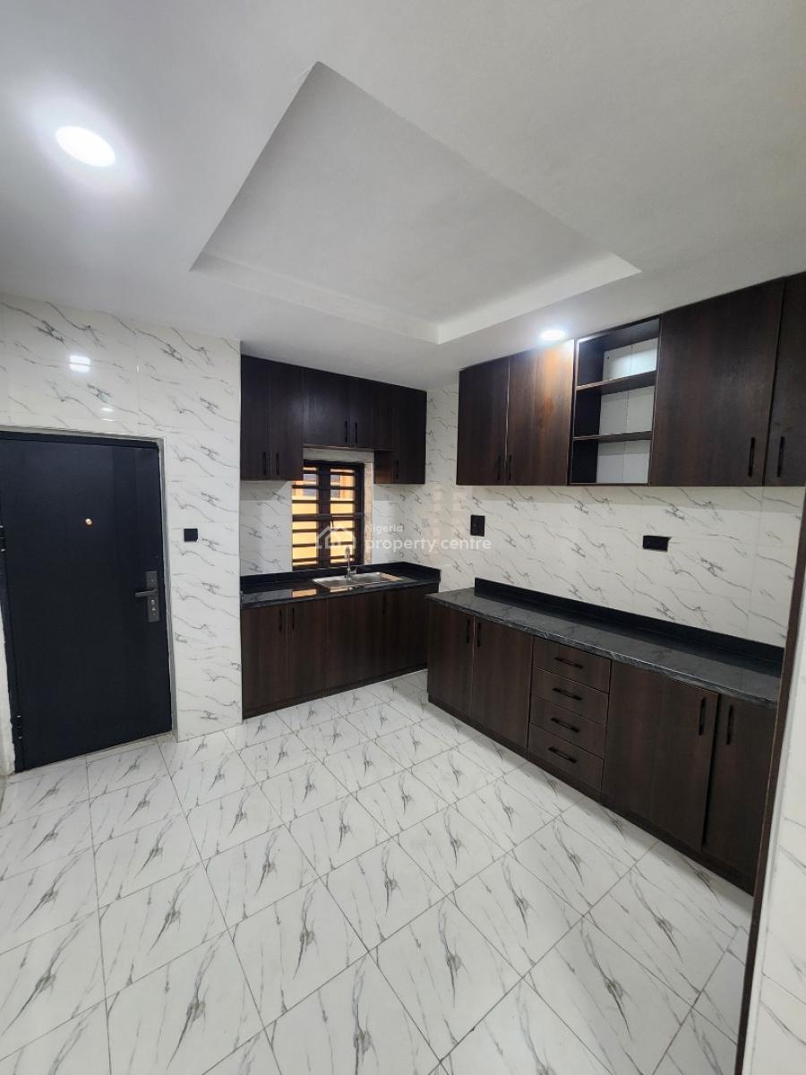 Luxury Two Bedroom Block of Flat, News Engineering, Dawaki, Gwarinpa, Abuja, Flat / Apartment for Rent