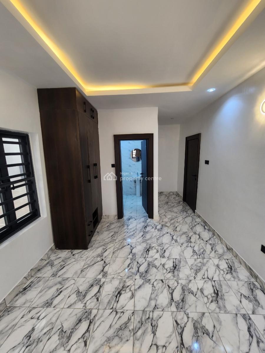 Luxury Two Bedroom Block of Flat, News Engineering, Dawaki, Gwarinpa, Abuja, Flat / Apartment for Rent