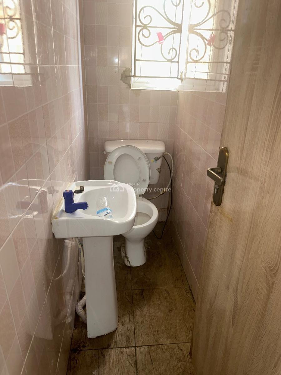 Standard 2 Bedroom Flat, Olive Garden Estate, Off Redeem Junction, Ogombo, Ajah, Lagos, Flat / Apartment for Rent