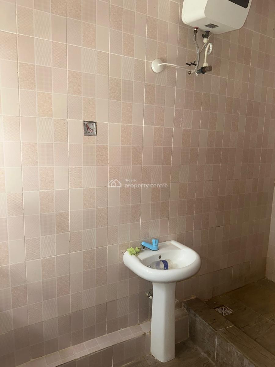 Standard 2 Bedroom Flat, Olive Garden Estate, Off Redeem Junction, Ogombo, Ajah, Lagos, Flat / Apartment for Rent