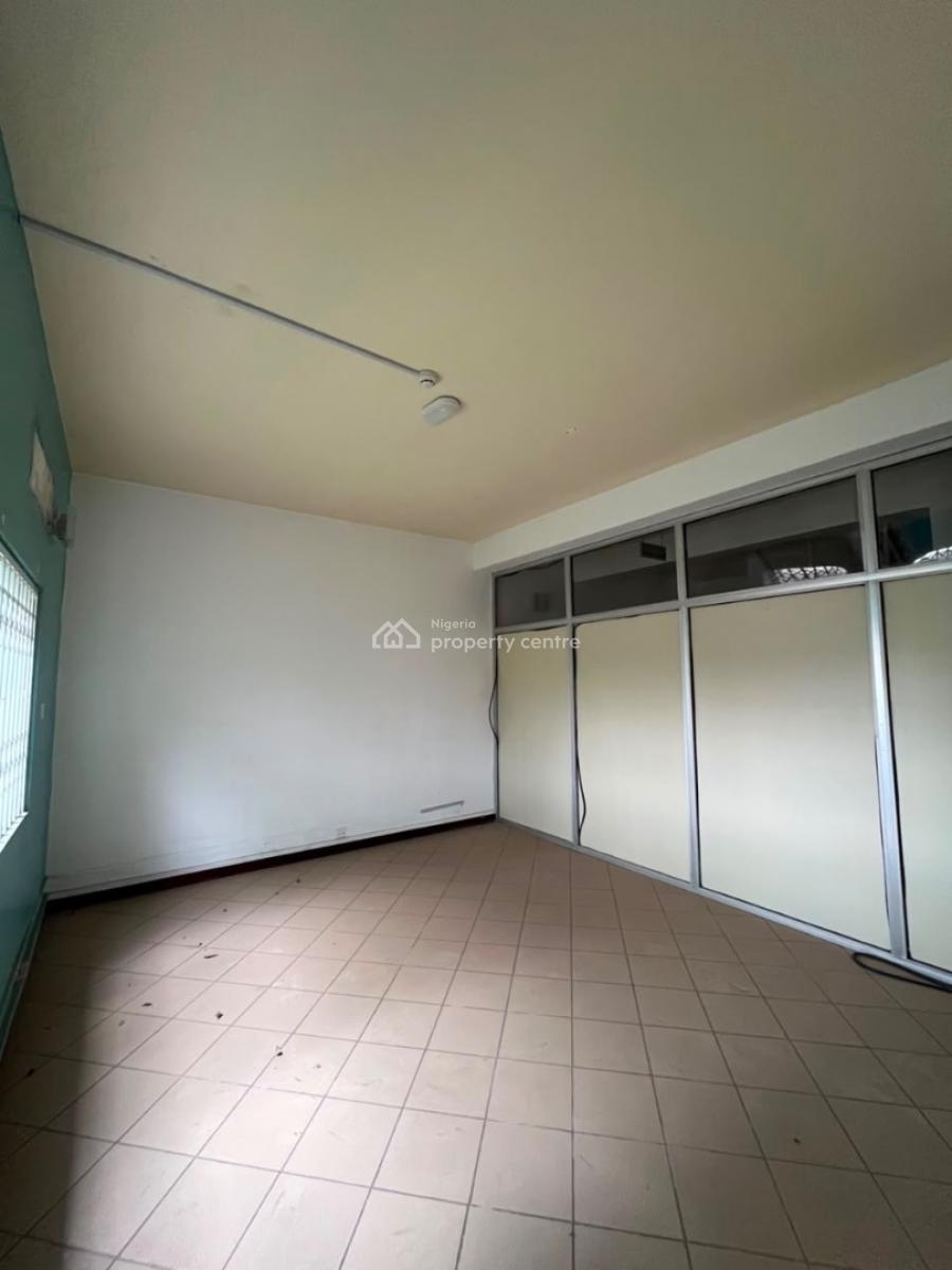 Office Space with an Elevator and Pent House, Maitama District, Abuja, Office Space for Rent