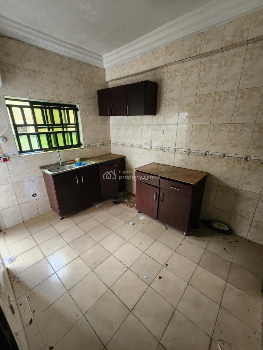 Luxury Three Bedroom Block of Flat, News Engineering, Dawaki, Gwarinpa, Abuja, Flat / Apartment for Rent