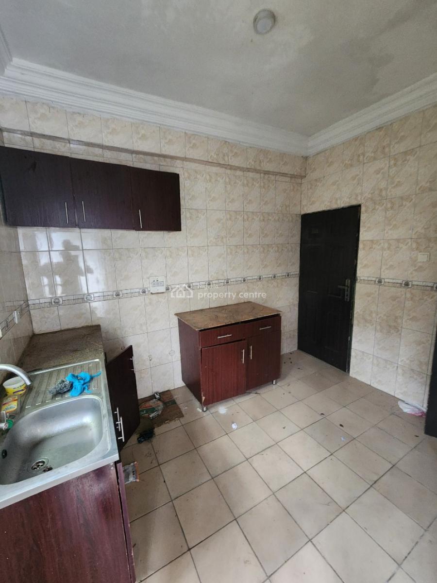 Luxury Three Bedroom Block of Flat, News Engineering, Dawaki, Gwarinpa, Abuja, Flat / Apartment for Rent