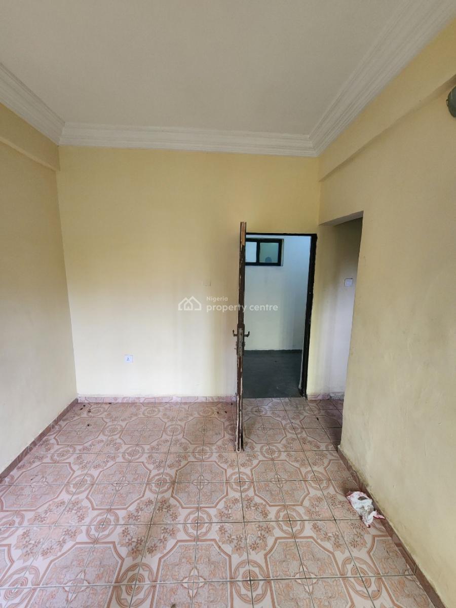 Luxury Three Bedroom Block of Flat, News Engineering, Dawaki, Gwarinpa, Abuja, Flat / Apartment for Rent