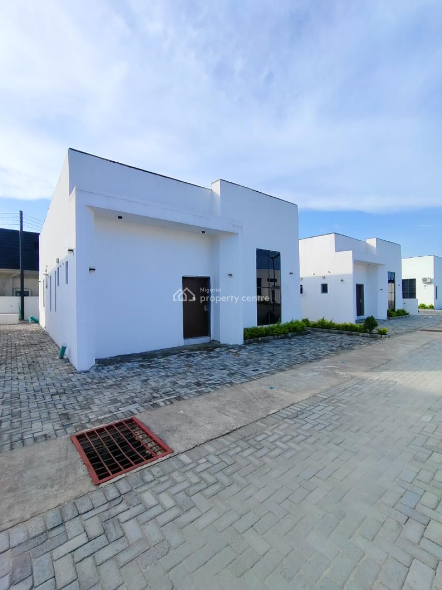 Brand New 2 Bedroom Bungalow with Bq, Pepperoni Abraham Adesanya, Ajah, Lagos, Detached Bungalow for Rent