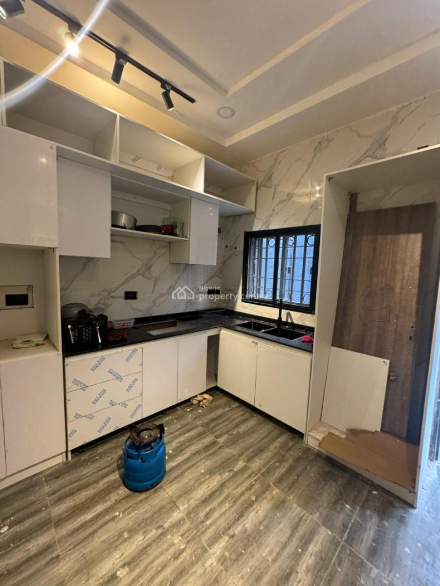 Four Bedroom Semi Detached Dulpex, Lifecamp District, Life Camp, Abuja, Semi-detached Duplex for Rent