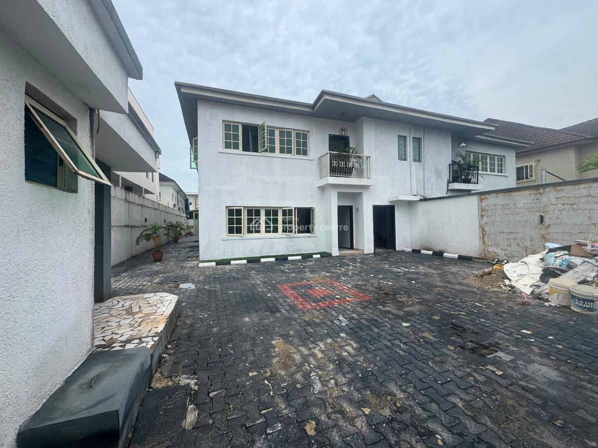 a Newly Renovated 4 Units of 2 Bedroom Apartment, Off Omorinre Johnson, Lekki Phase1, Lekki Phase 1, Lekki, Lagos, House for Rent