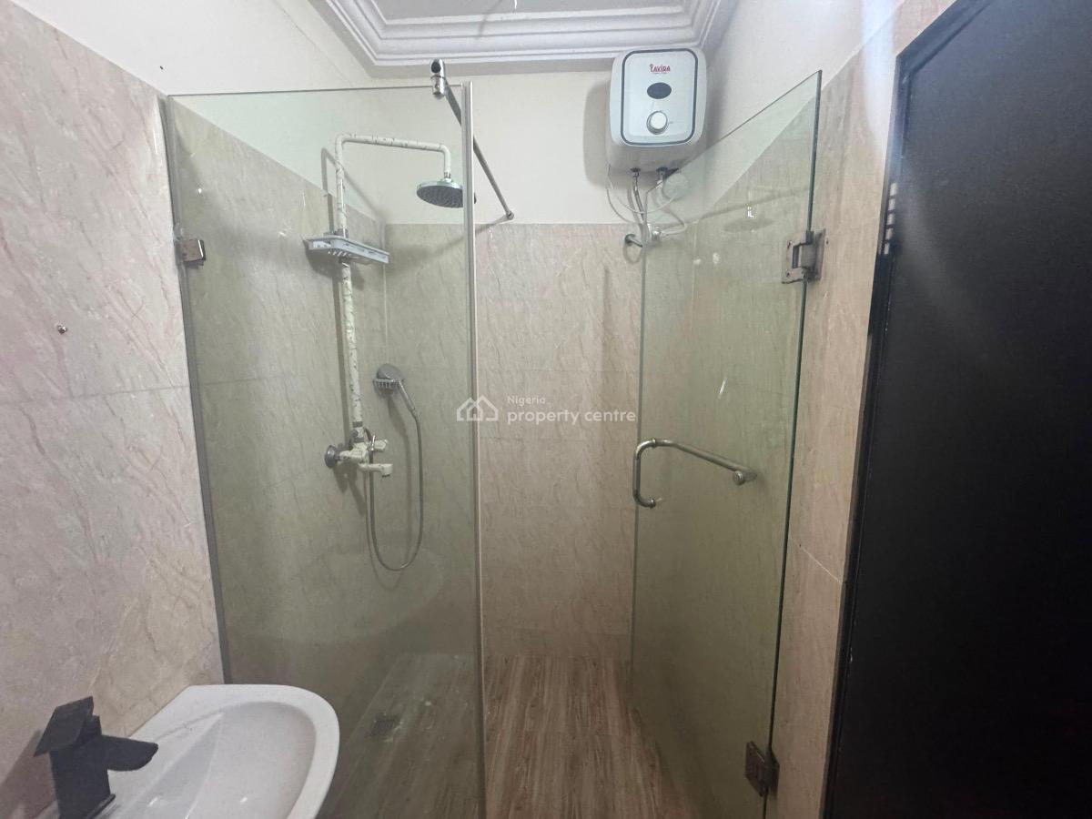 a Newly Renovated 4 Units of 2 Bedroom Apartment, Off Omorinre Johnson, Lekki Phase1, Lekki Phase 1, Lekki, Lagos, House for Rent