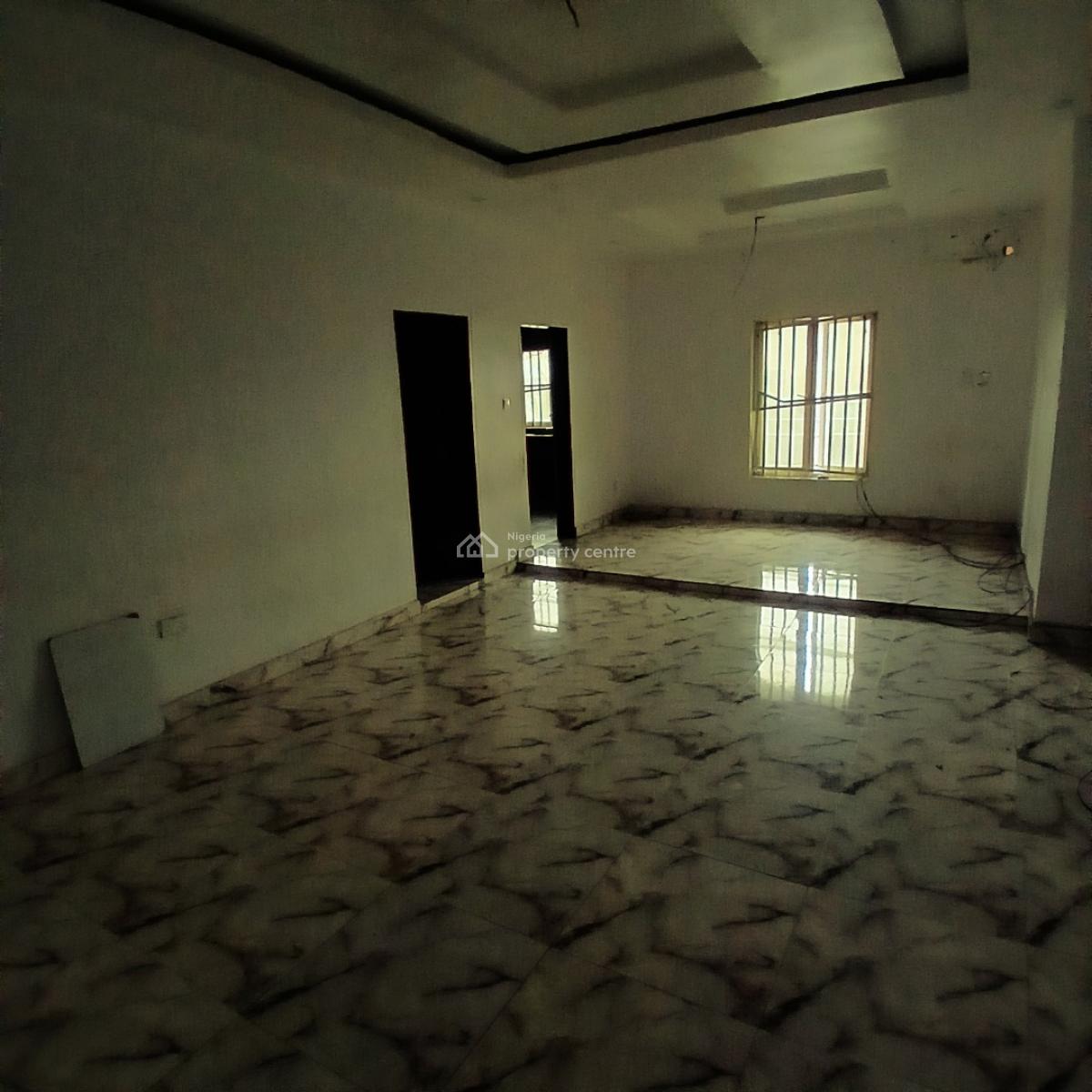 Luxury 3 Bedroom Flat ( Upstairs), Badore Road, Badore, Ajah, Lagos, Flat / Apartment for Rent