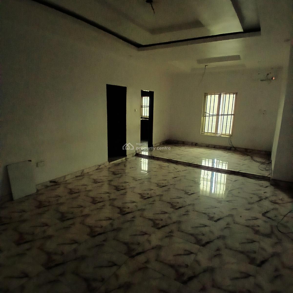Luxury 3 Bedroom Flat ( Upstairs), Badore Road, Badore, Ajah, Lagos, Flat / Apartment for Rent