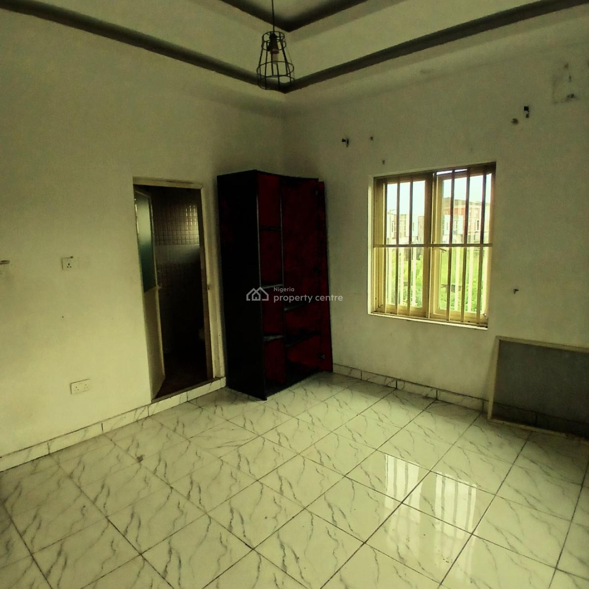 Luxury 3 Bedroom Flat ( Upstairs), Badore Road, Badore, Ajah, Lagos, Flat / Apartment for Rent