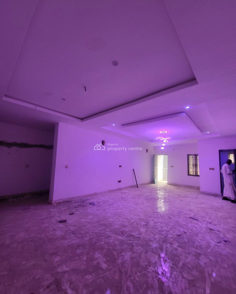 Luxurious Massive Brand New 3 Bedroom Flat, By American International School, Durumi, Abuja, Block of Flats for Sale