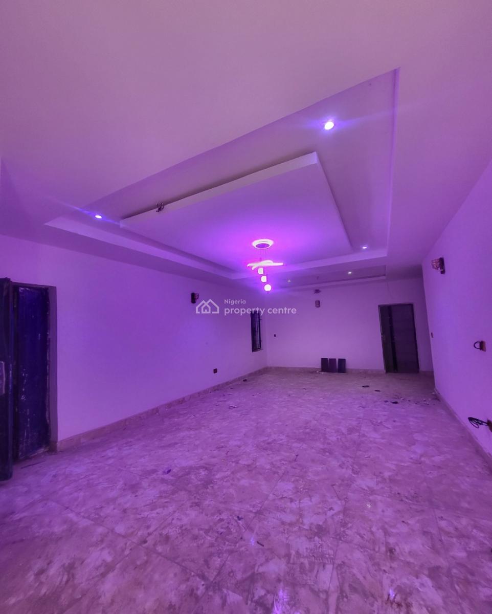 Luxurious Massive Brand New 3 Bedroom Flat, By American International School, Durumi, Abuja, Block of Flats for Sale