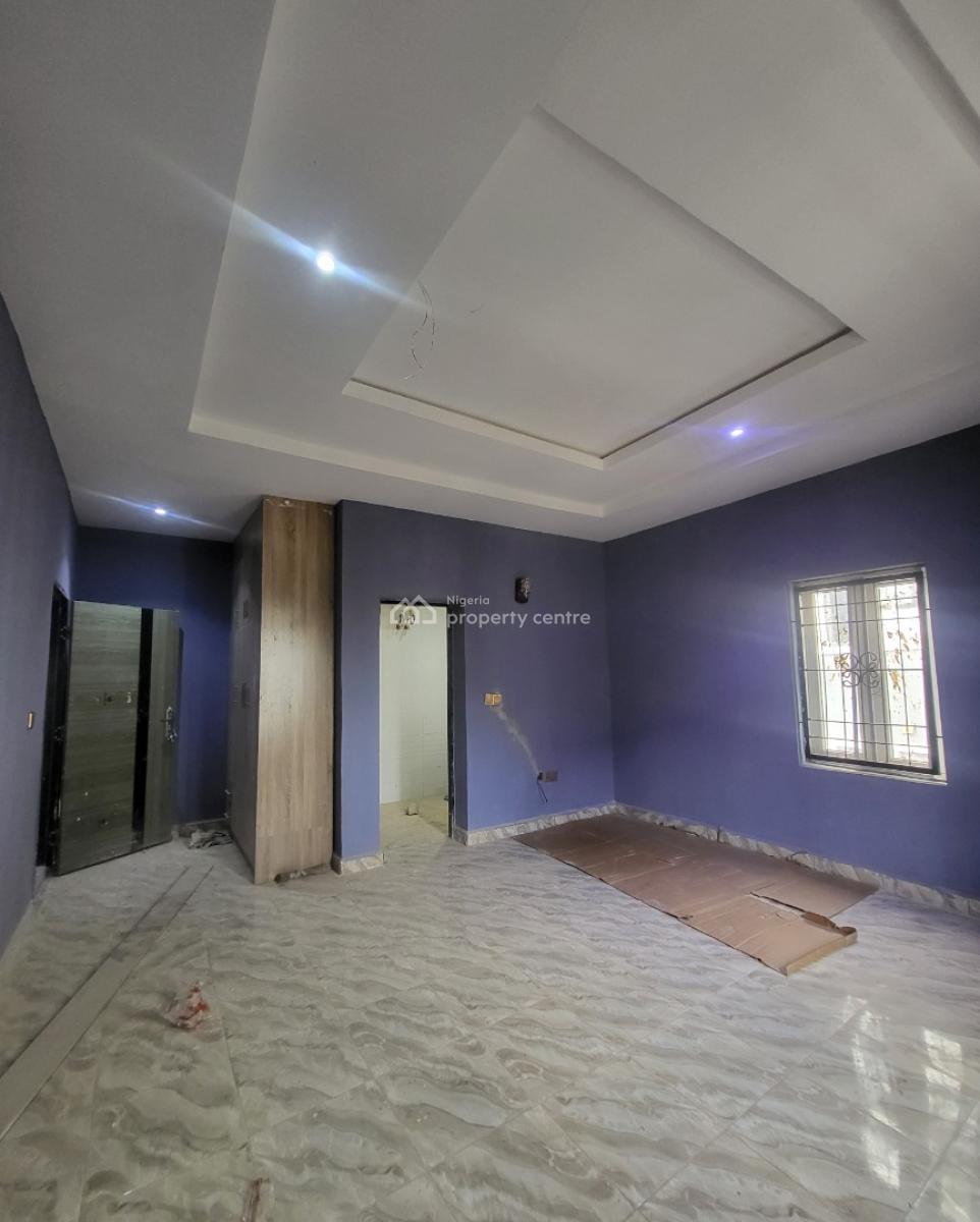 Luxurious Massive Brand New 3 Bedroom Flat, By American International School, Durumi, Abuja, Block of Flats for Sale
