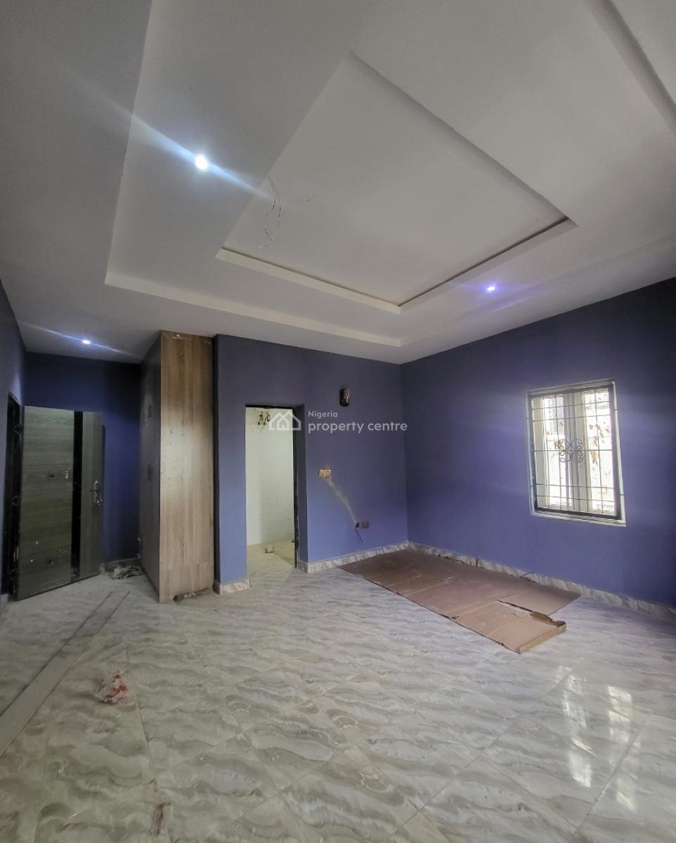 Luxurious Massive Brand New 3 Bedroom Flat, By American International School, Durumi, Abuja, Block of Flats for Sale