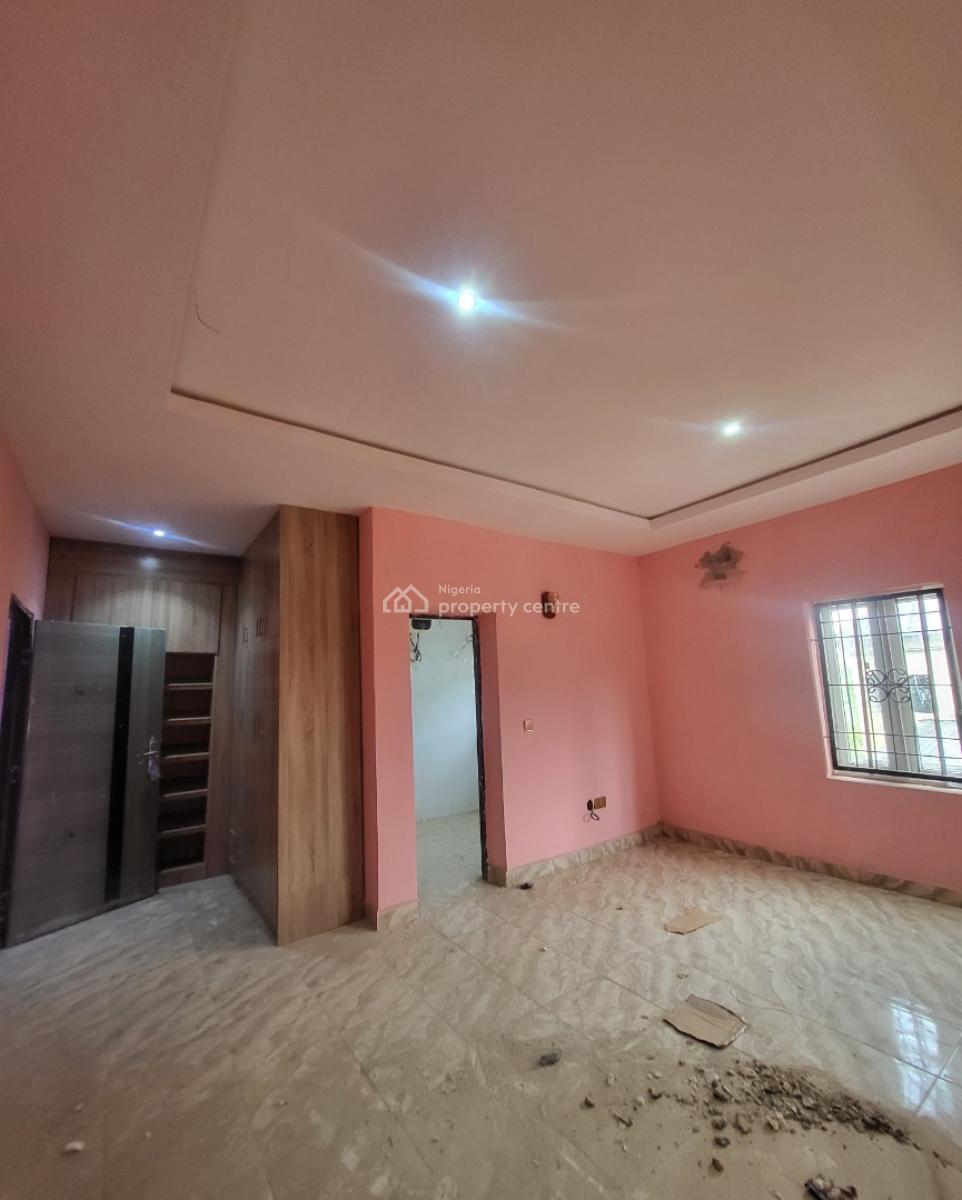 Luxurious Massive Brand New 3 Bedroom Flat, By American International School, Durumi, Abuja, Block of Flats for Sale