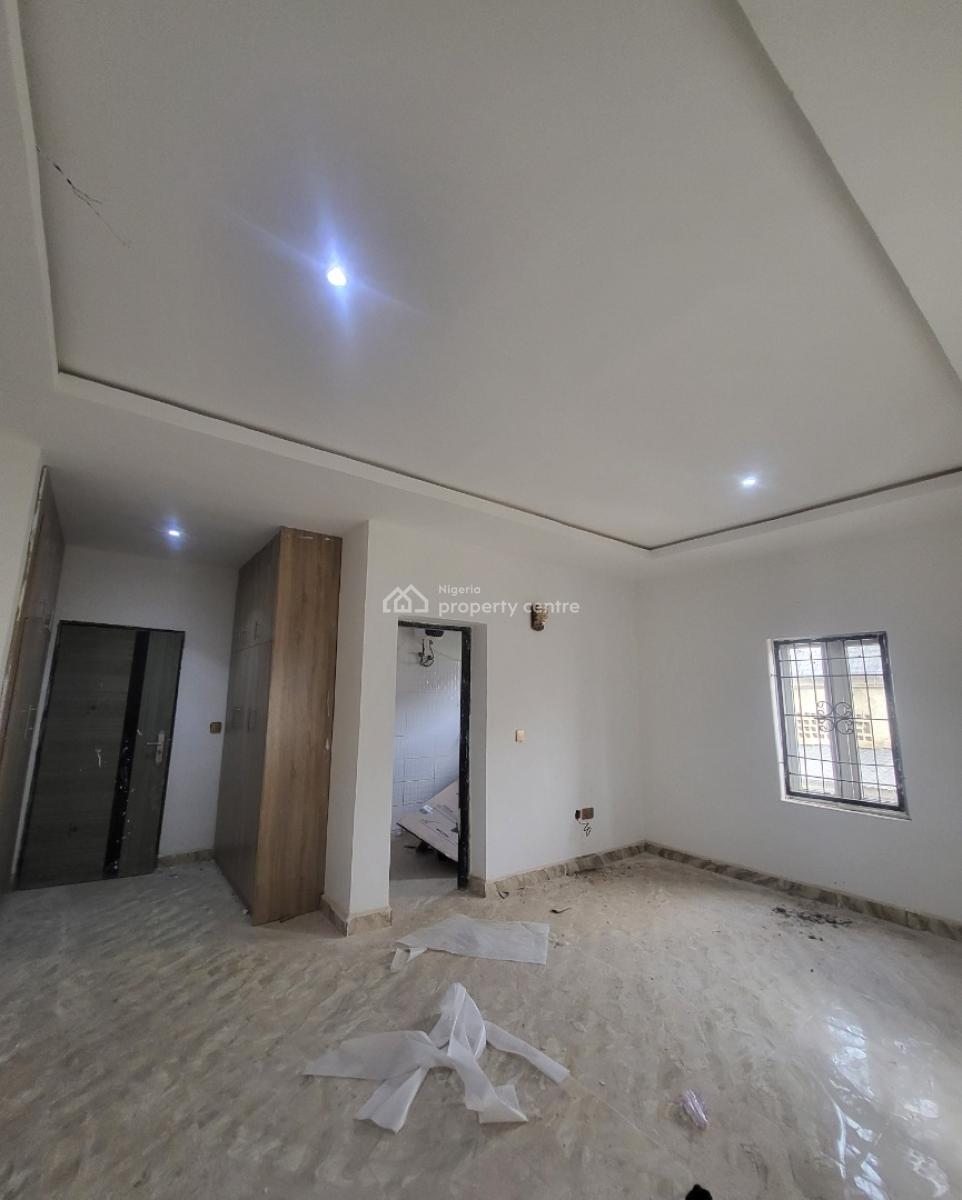 Luxurious Massive Brand New 3 Bedroom Flat, By American International School, Durumi, Abuja, Block of Flats for Sale