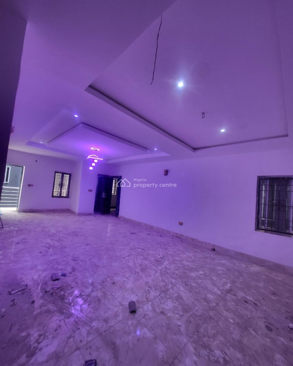 Luxurious Massive Brand New 3 Bedroom Flat, By American International School, Durumi, Abuja, Block of Flats for Sale