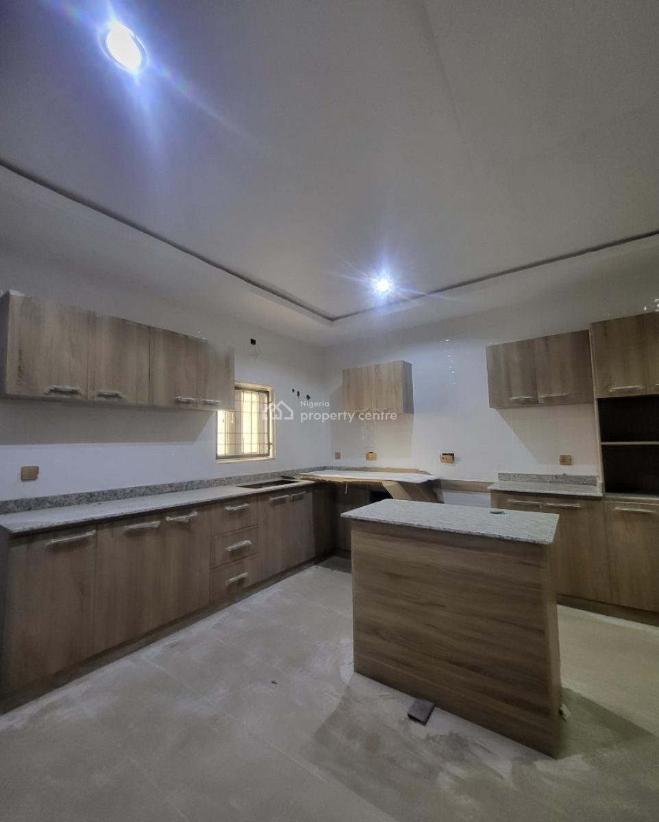 Luxurious Massive Brand New 3 Bedroom Flat, By American International School, Durumi, Abuja, Block of Flats for Sale