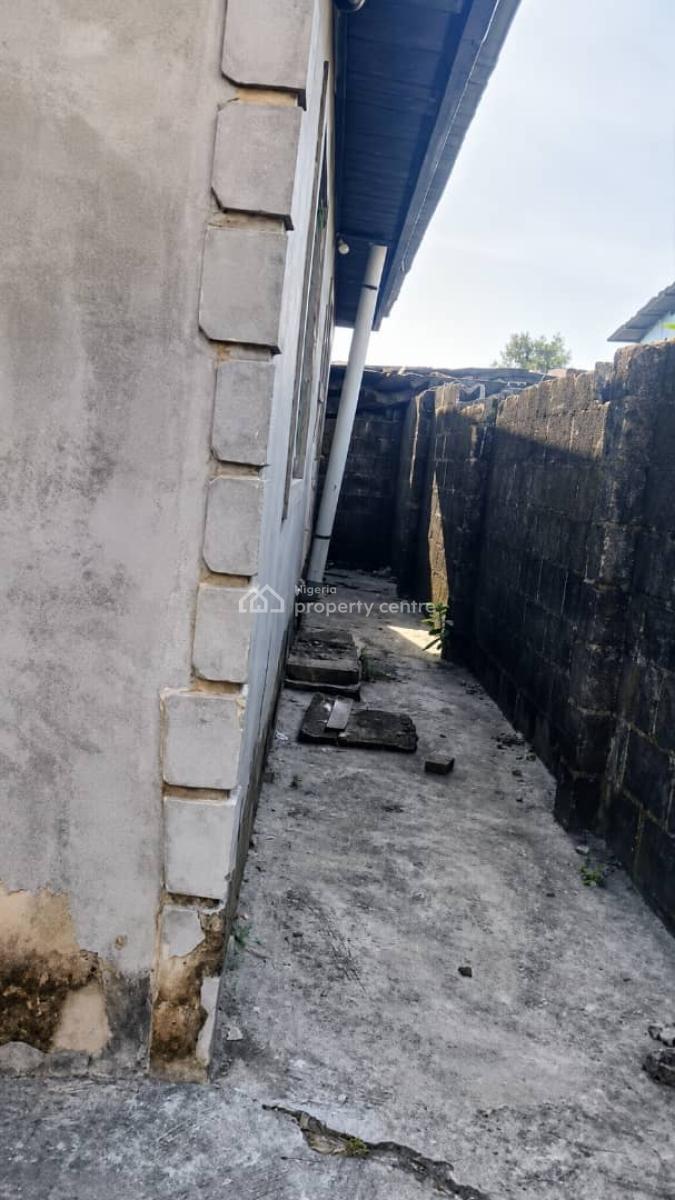 2 Units of 2 Bedroom Flats on 330sqm, Okun-ajah, Ajah, Lagos, Block of Flats for Sale