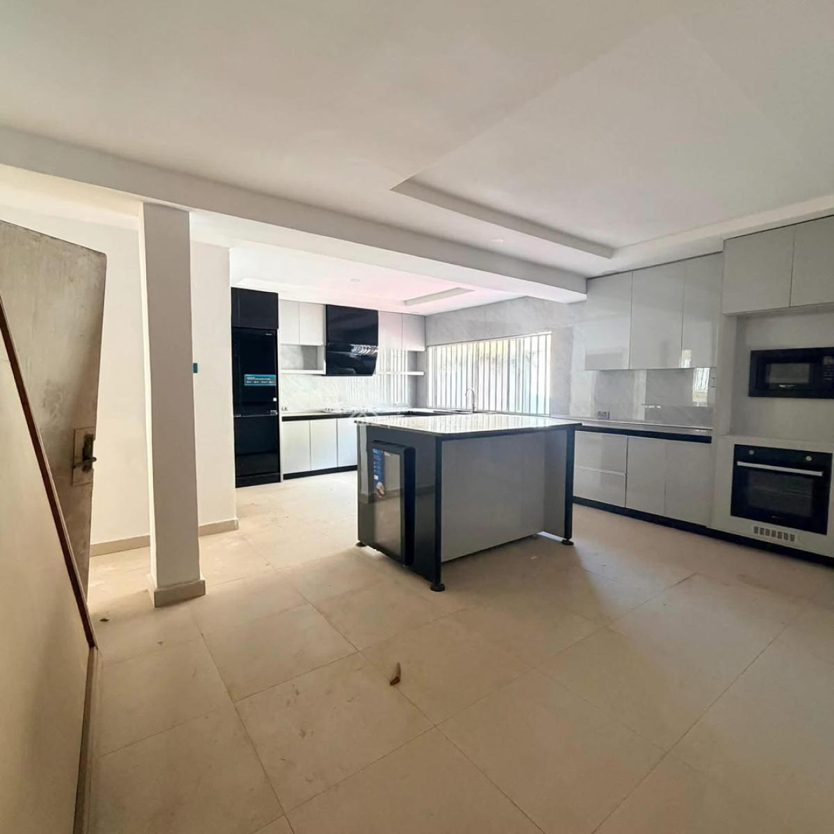 Spacious 5 Bedroom Fully Detached Duplex, Maryland, Lagos, Detached Duplex for Sale