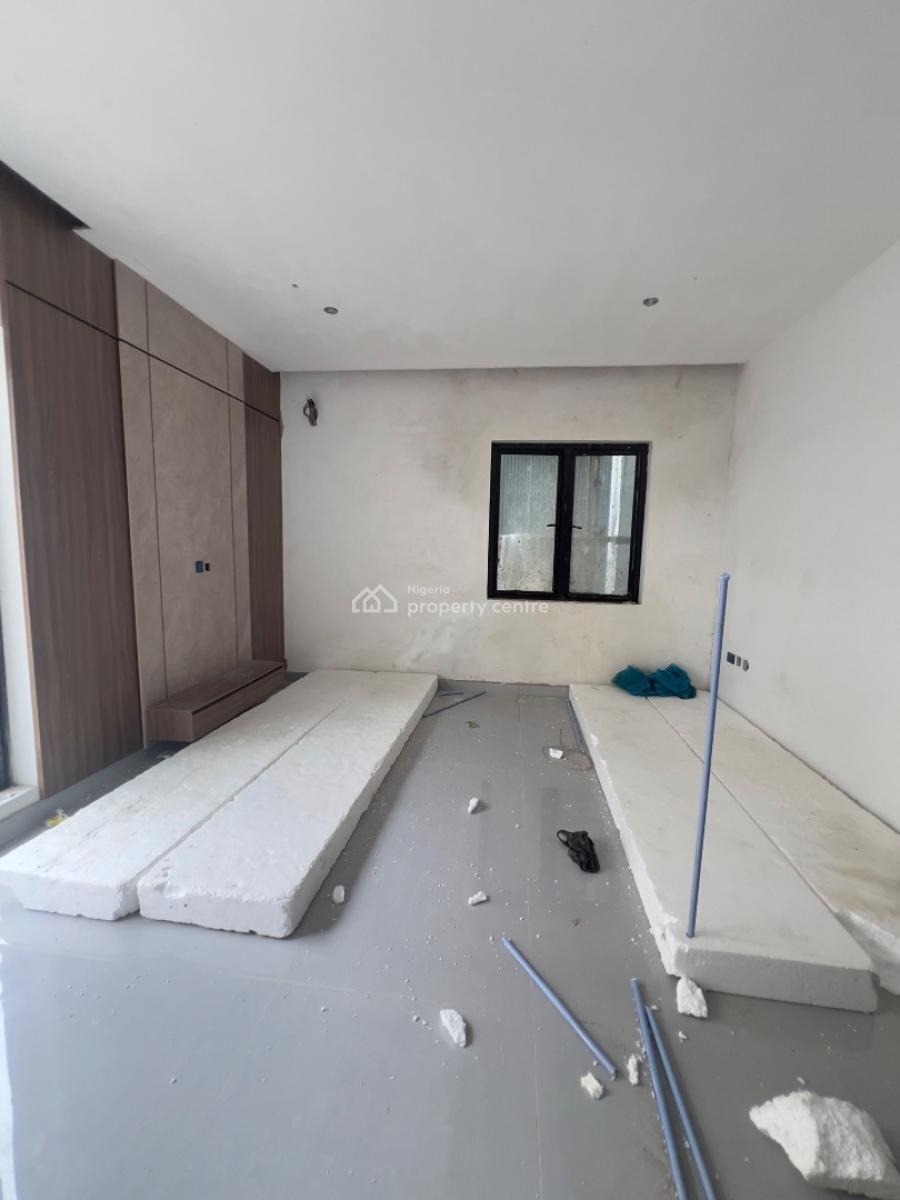 2 Bedroom Apartment, Lekki Phase 1, Lekki, Lagos, Flat / Apartment for Sale