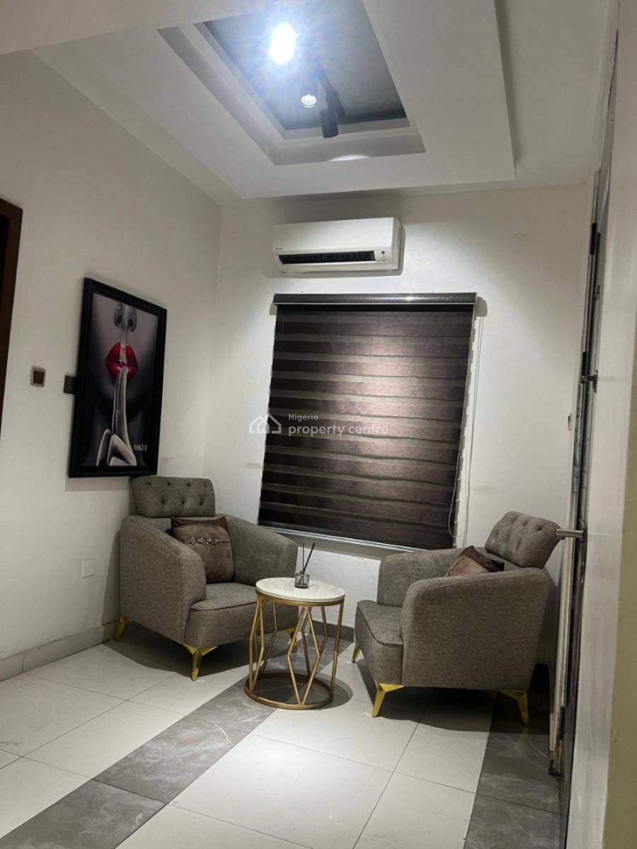 18 Rooms Hotel, Mobil Road, Ilaje, Ajah, Lagos, Hotel / Guest House for Rent