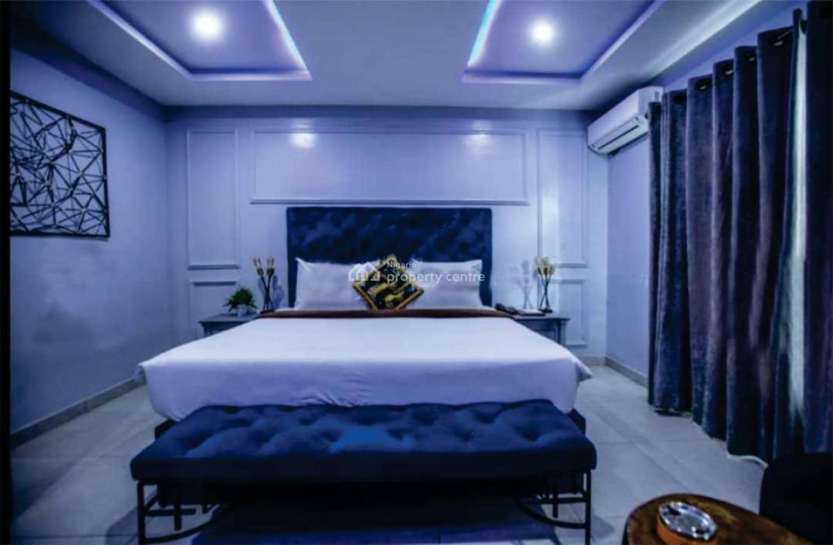 18 Rooms Hotel, Mobil Road, Ilaje, Ajah, Lagos, Hotel / Guest House for Rent