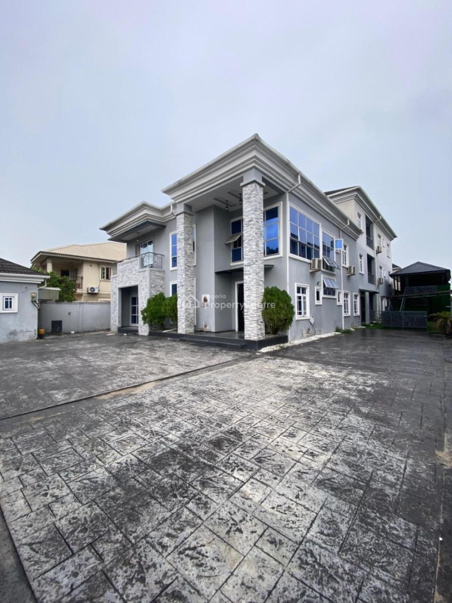 18 Rooms Hotel, Mobil Road, Ilaje, Ajah, Lagos, Hotel / Guest House for Rent
