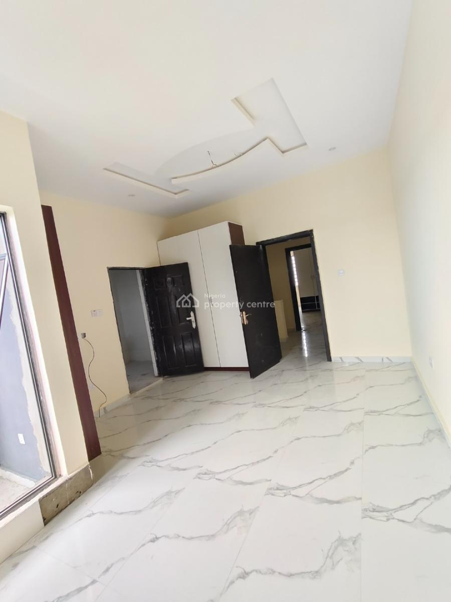 Luxury Standard 4 Bedroom Semi Detached with Bq, Coaster Road, Ajah, Lagos, Semi-detached Duplex for Rent