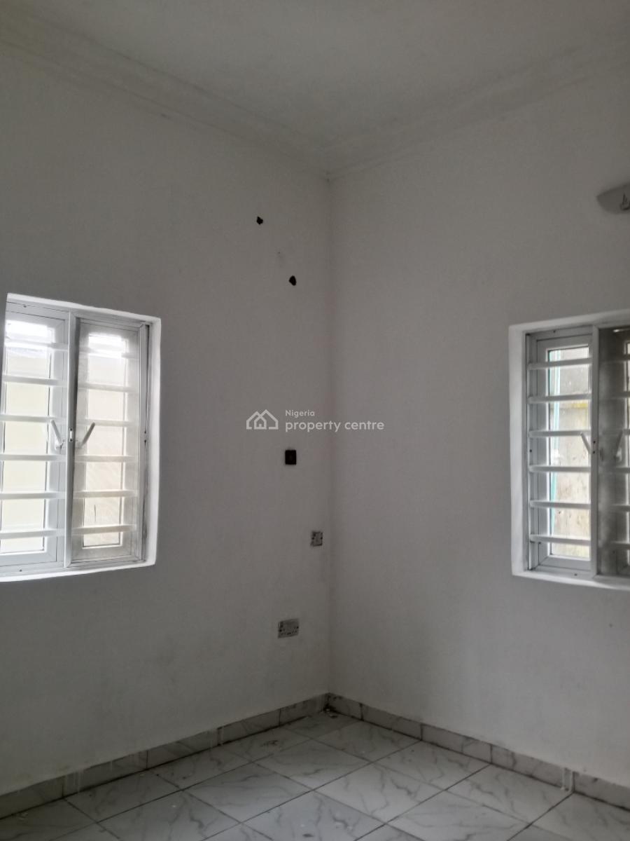Clean 2 Bedroom, Mobil Isheri Oshun Jakande Axis, Isolo, Lagos, Flat / Apartment for Rent