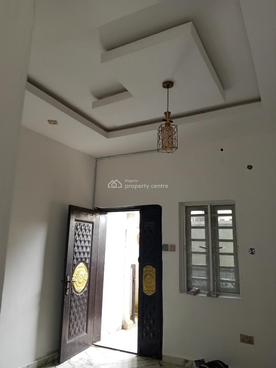 Clean 2 Bedroom, Mobil Isheri Oshun Jakande Axis, Isolo, Lagos, Flat / Apartment for Rent