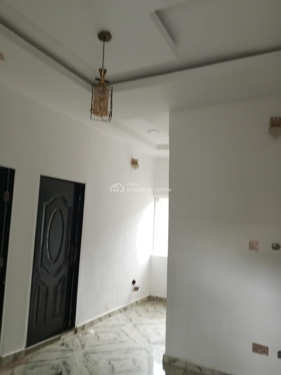 Clean 2 Bedroom, Mobil Isheri Oshun Jakande Axis, Isolo, Lagos, Flat / Apartment for Rent