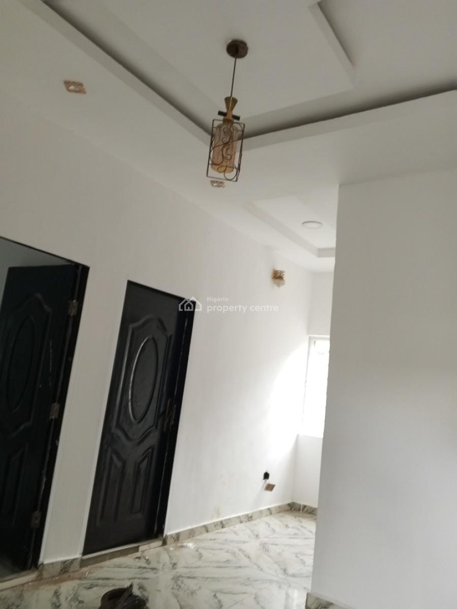 Clean 2 Bedroom, Mobil Isheri Oshun Jakande Axis, Isolo, Lagos, Flat / Apartment for Rent
