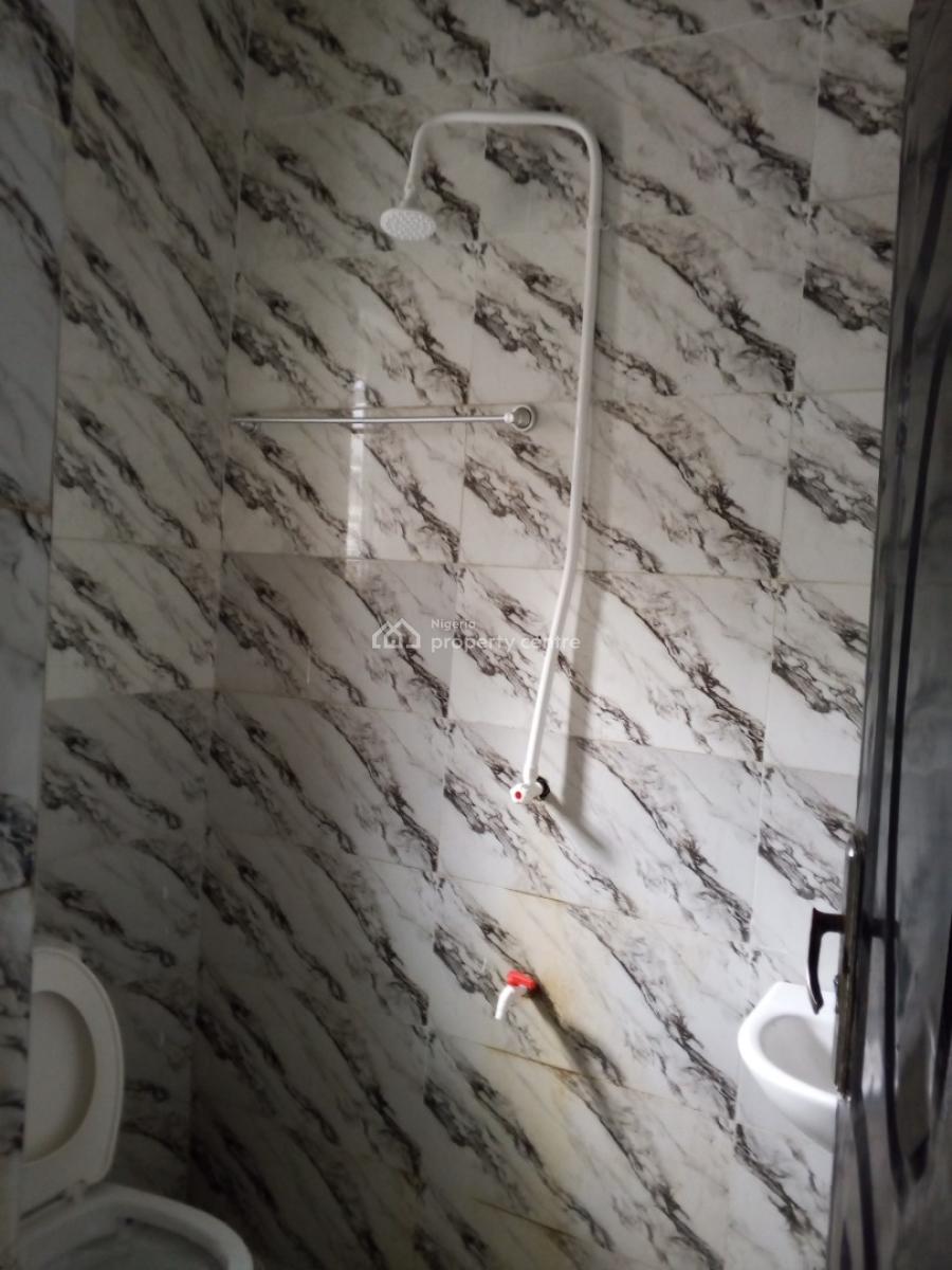 Clean 2 Bedroom, Mobil Isheri Oshun Jakande Axis, Isolo, Lagos, Flat / Apartment for Rent