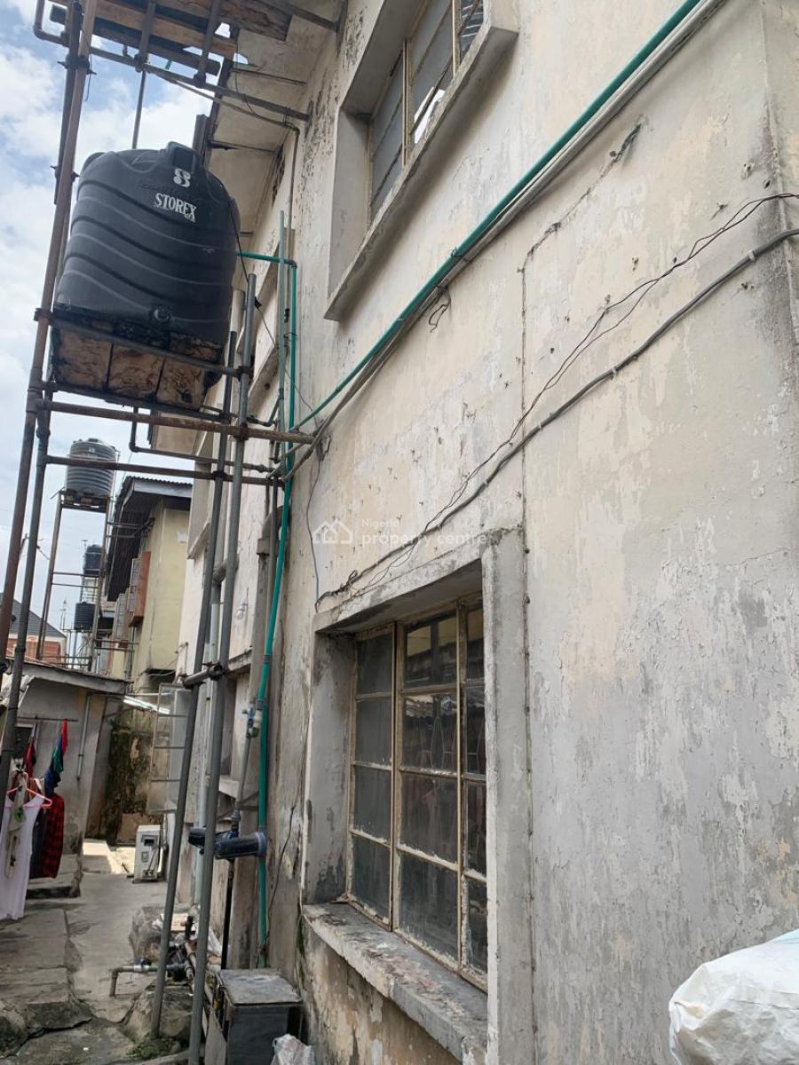 Block of Four Flat of 3 Bedroom, Adetola Road, Surulere, Lagos, Block of Flats for Sale