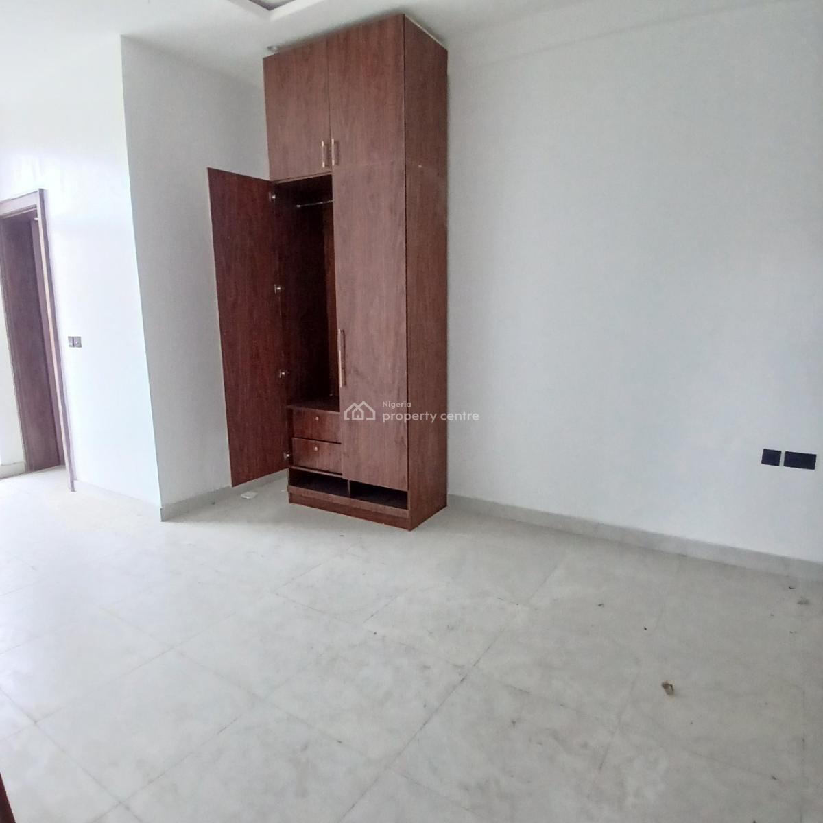 Newly Built 2 Bedroom Apartment, Lekki Phase 1, Lekki, Lagos, Flat / Apartment for Rent