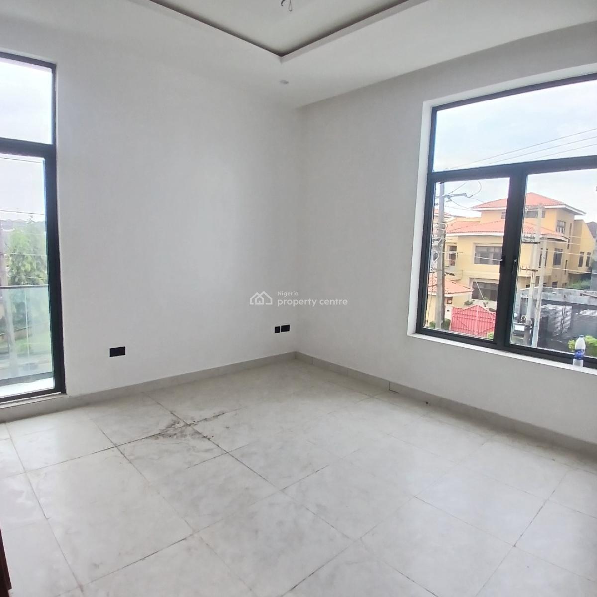 Newly Built 2 Bedroom Apartment, Lekki Phase 1, Lekki, Lagos, Flat / Apartment for Rent