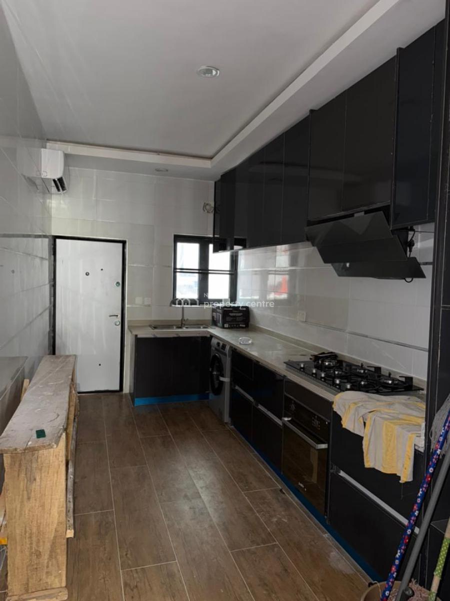 Four Bedroom Terrace with 2 Bq, Phase 1, Lekki, Lagos, Flat / Apartment for Rent