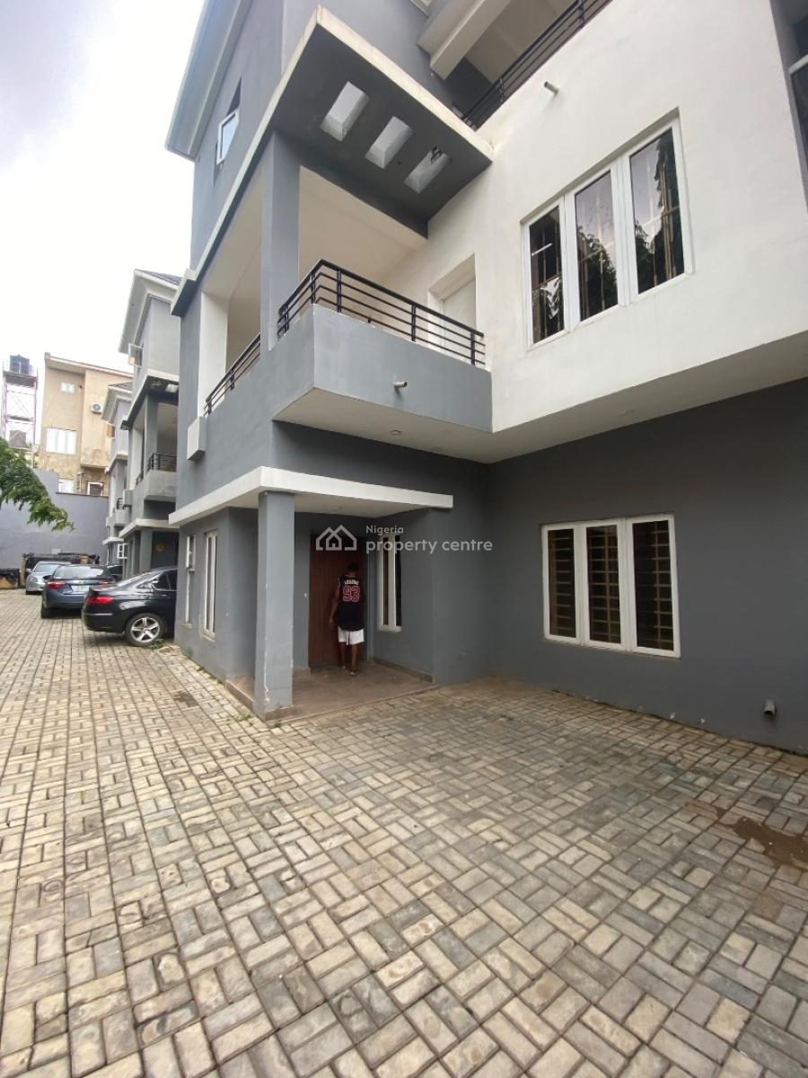 4 Bedroom Terrace Duplex with a Bq, Guzape Main, Guzape District, Abuja, Flat / Apartment for Rent