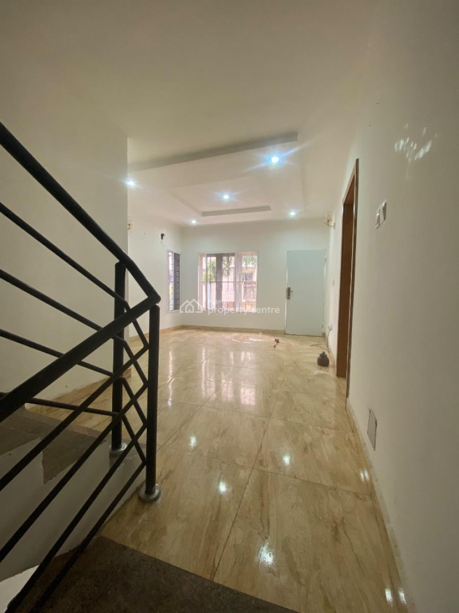 4 Bedroom Terrace Duplex with a Bq, Guzape Main, Guzape District, Abuja, Flat / Apartment for Rent