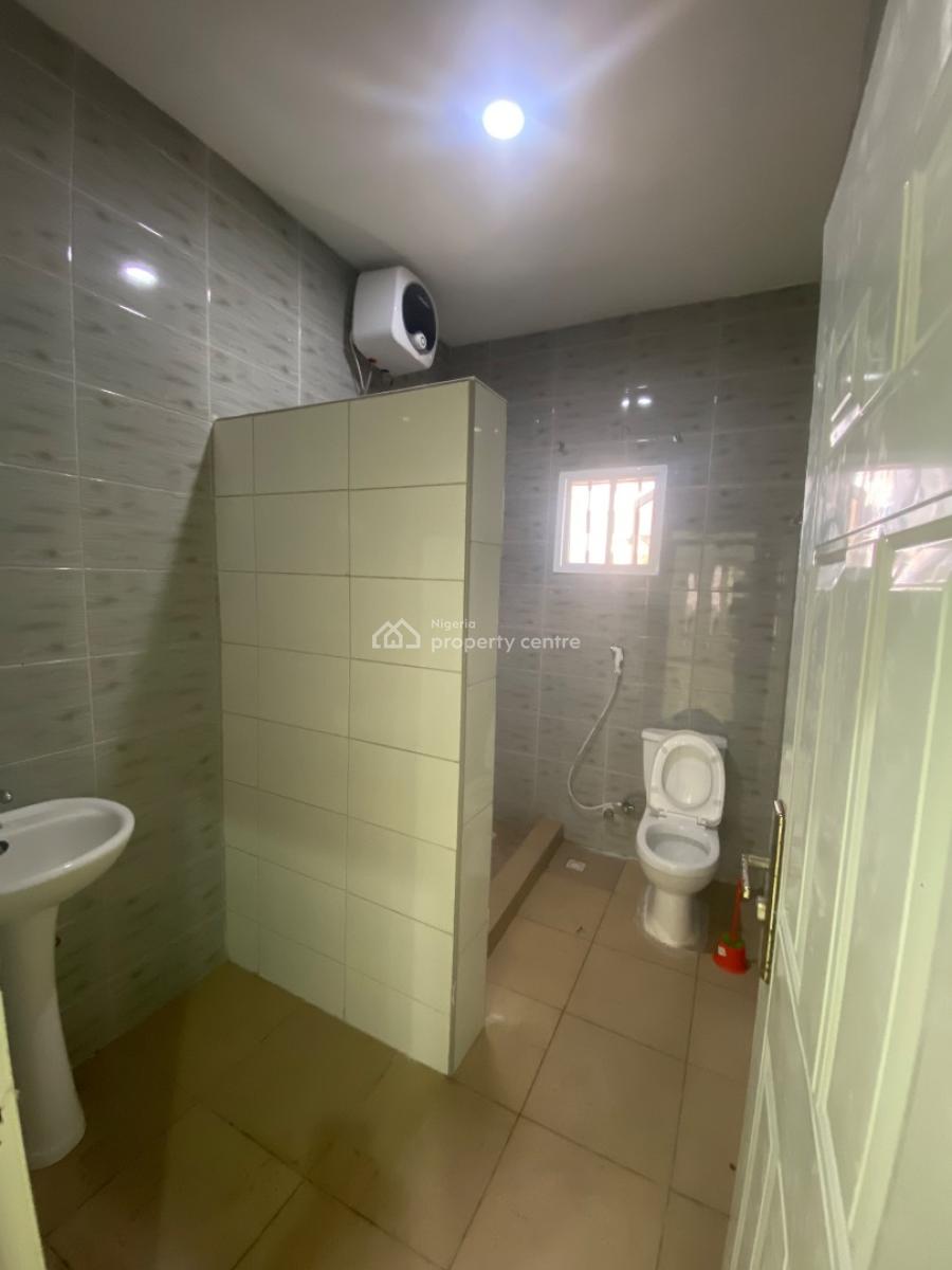 4 Bedroom Terrace Duplex with a Bq, Guzape Main, Guzape District, Abuja, Flat / Apartment for Rent
