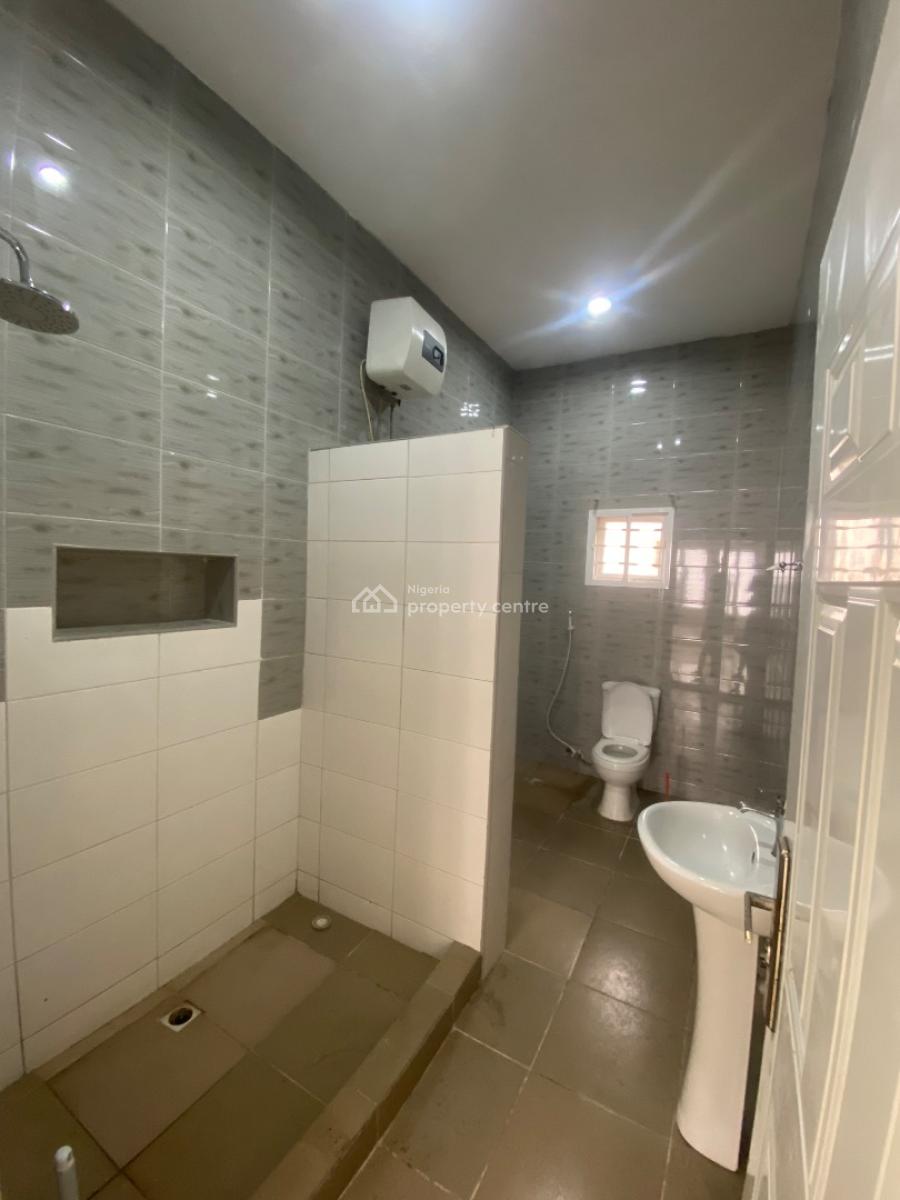 4 Bedroom Terrace Duplex with a Bq, Guzape Main, Guzape District, Abuja, Flat / Apartment for Rent