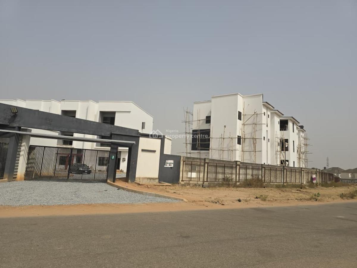 3 Bedroom Flat and a Bq 2nd Floor, on a Tared Road and Developed Area, Fountain View Homes, Idu Industrial, Abuja, Block of Flats for Sale