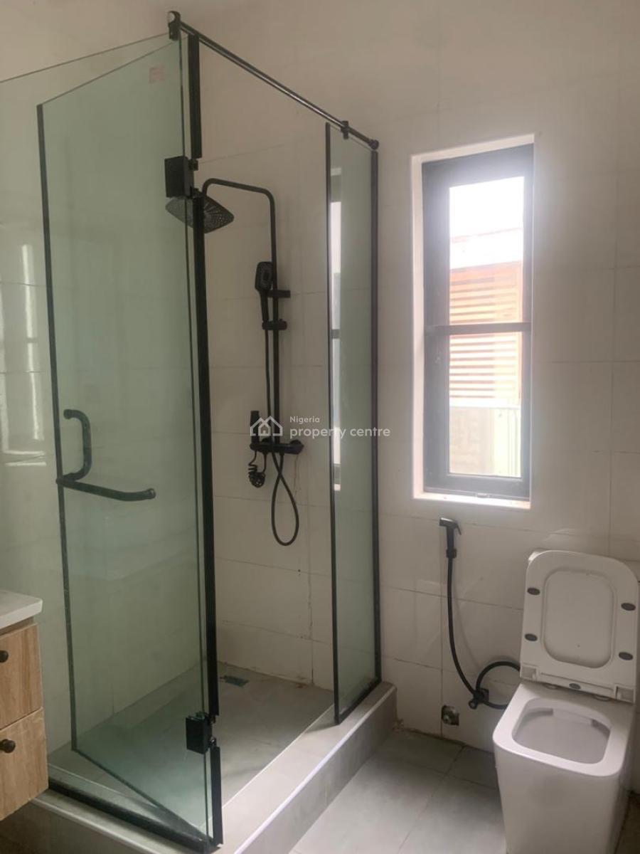 Fully Serviced 2 Bedroom Apartment with Bq, Phase 1, Lekki, Lagos, Flat / Apartment for Sale