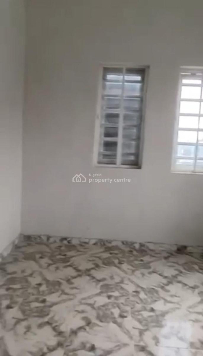 Lovely Sweet Mini Flat, Off Otunoba Road, Surulere, Lagos, Mini Flat (room and Parlour) for Rent