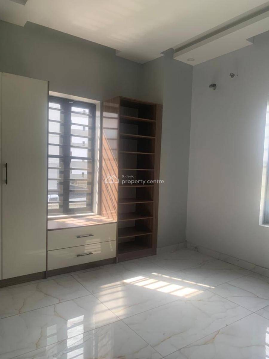 Two Bedroom Apartment, Phase 1, Lekki, Lagos, Flat / Apartment for Sale