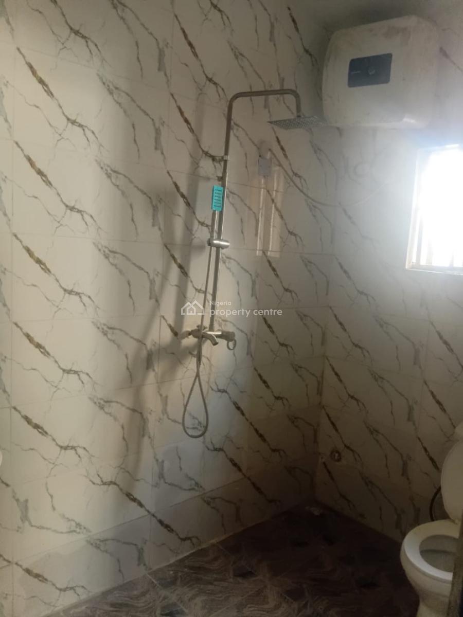Well Spaced 3 Bedrooms Flat, Wuye, Abuja, Flat / Apartment for Rent