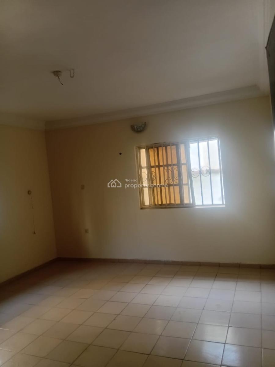 Well Spaced 3 Bedrooms Flat, Wuye, Abuja, Flat / Apartment for Rent